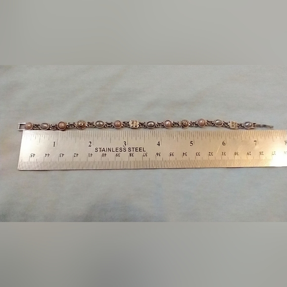 Liz Claiborne Metal Stone Bracelet - Picture 5 of 10